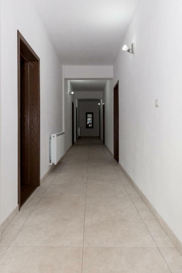 Enigma Bucovinei Hotel Vicovu de Jos Екстериор снимка