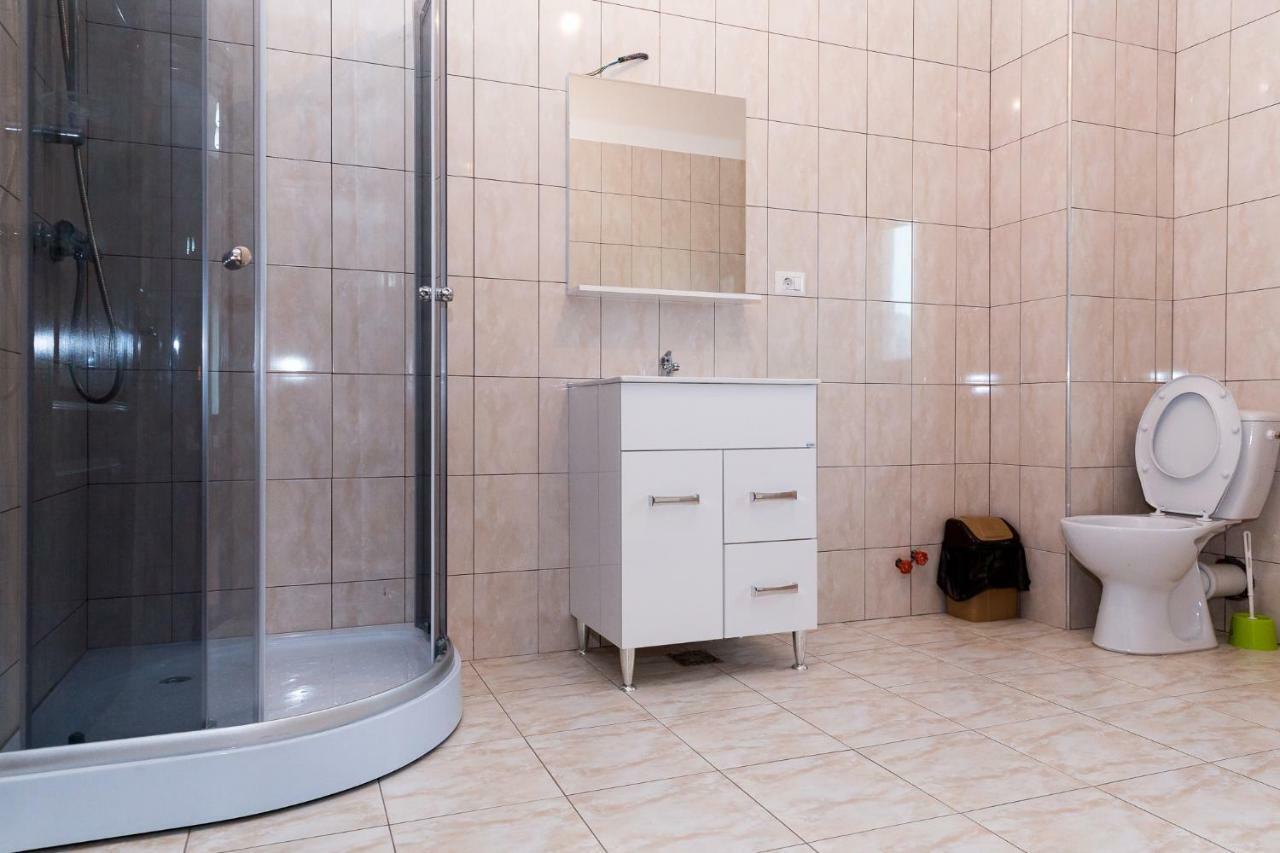 Enigma Bucovinei Hotel Vicovu de Jos Екстериор снимка