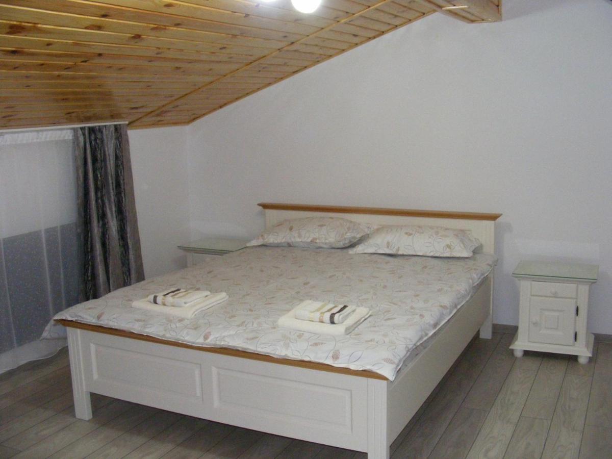Enigma Bucovinei Hotel Vicovu de Jos Екстериор снимка